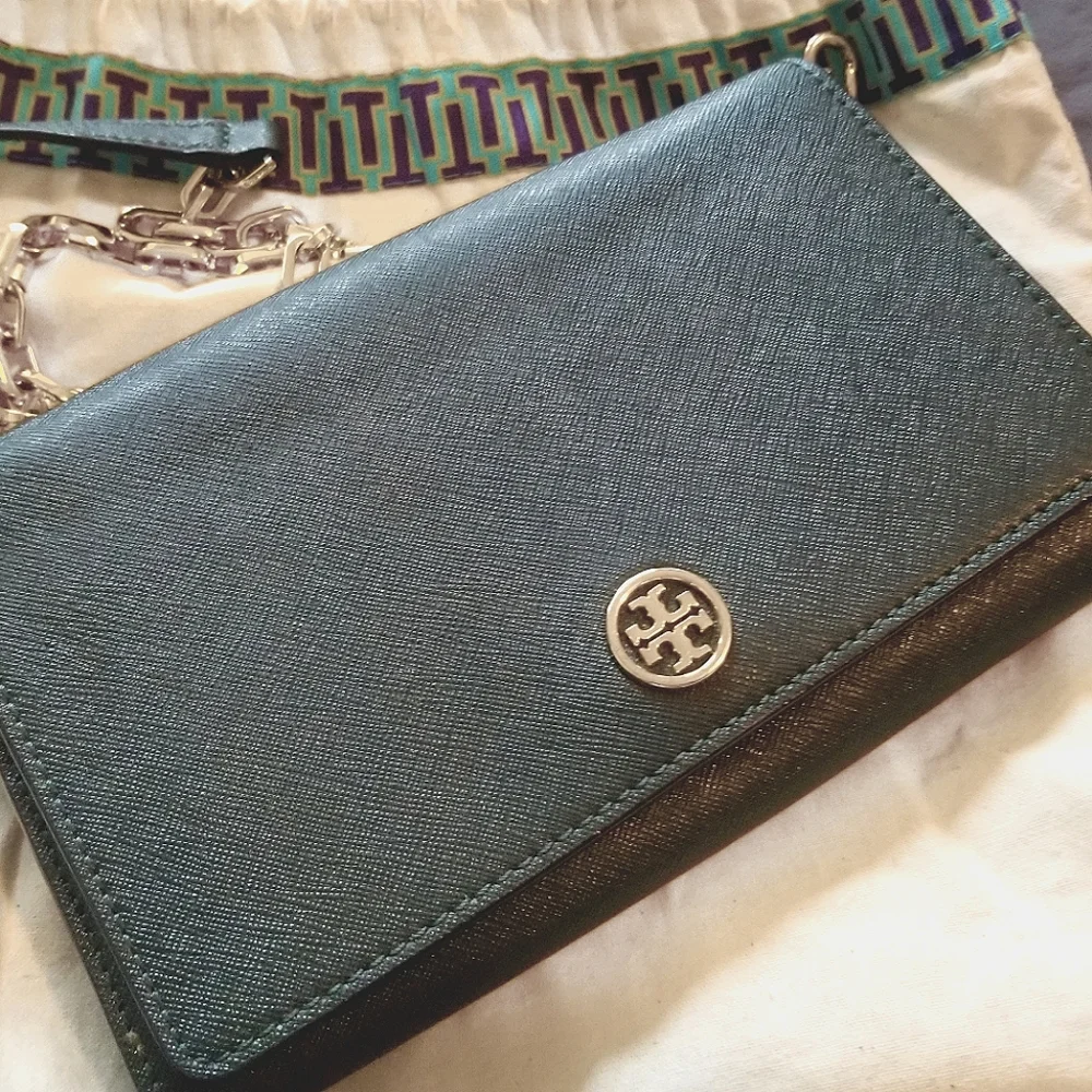 Chain wallet - Picture 1 of 8